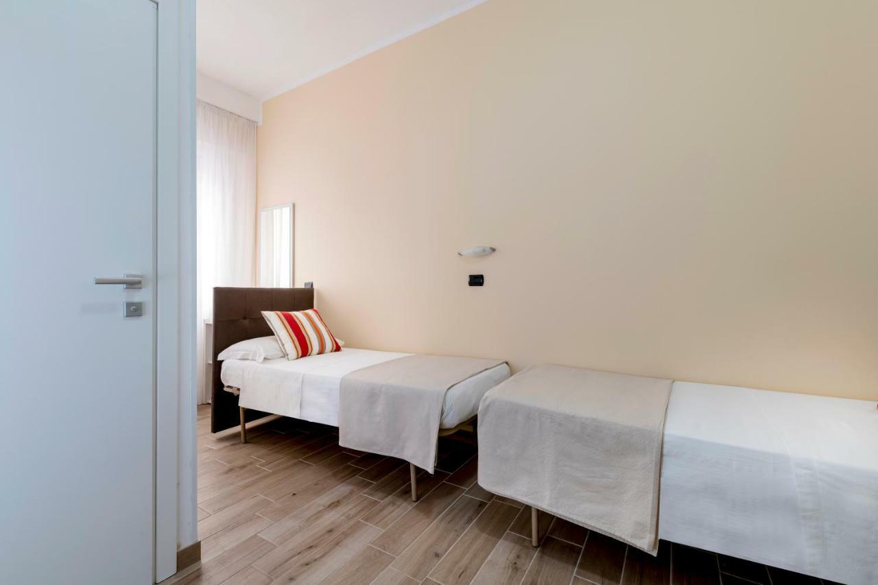 Hotel Maria Serena Rimini Exterior foto